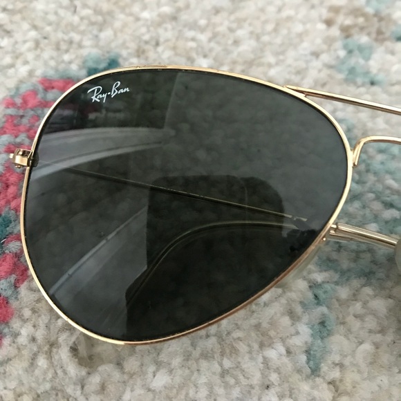 Ray-Ban Classic Aviators - Picture 6 of 8